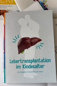Infobroschüre zu Lebertransplantaion bei Kindern
